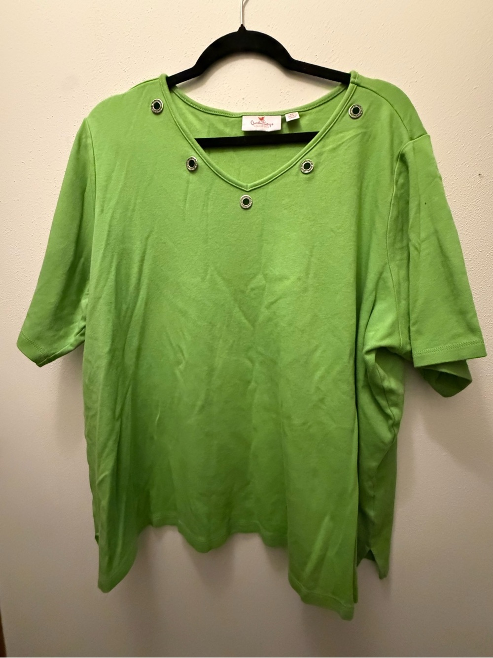 Quacker Factory Lime Green Eyelet-Accent Tunic